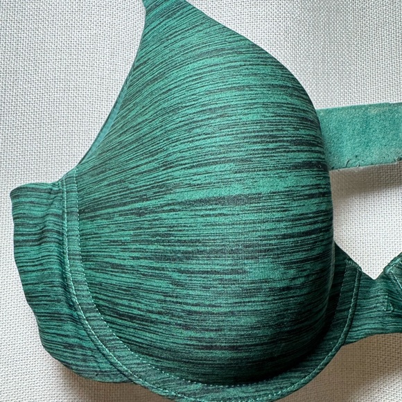 Victoria's Secret Green Textured Bra with Underwire Support - Picture 3 of 7